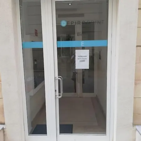 شقة Sunny 2 Bedroom, 2 Bathrooms, Seaside Apt.