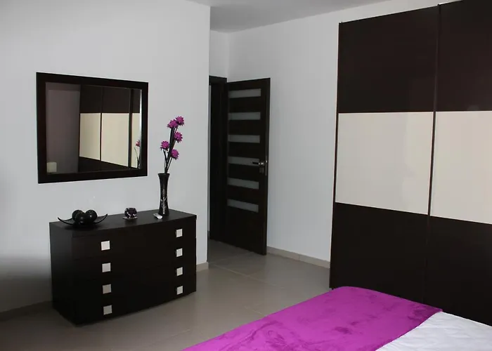 アパート Sunny 2 Bedroom, 2 Bathrooms, Seaside Apt. *